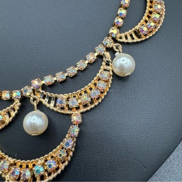 Vintage Stunning Crystal Rhinestone and Pearl Bib Necklace and Earring Set - Picture 15 of 16